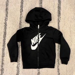 Nike boys zip up hoodie